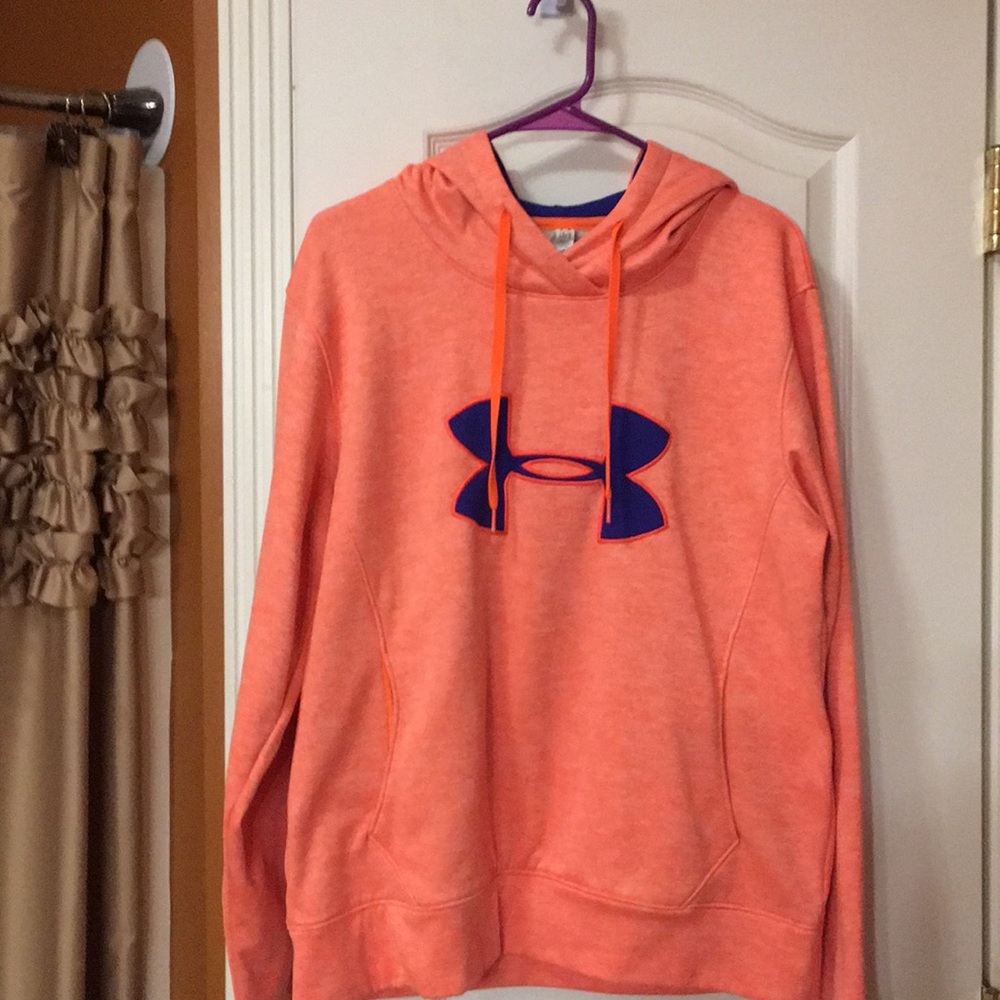 Under Armour sweatshirt
